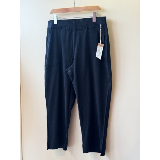 Escape by Habitat - Pocket Capri - Black